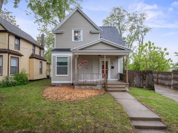 1645 College Ave SE, Grand Rapids, MI 49507