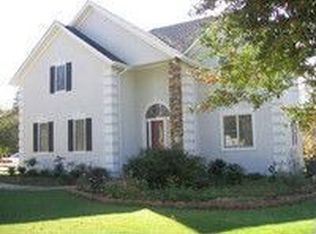 110 Harbor Club Ln, Fayetteville, GA 30214