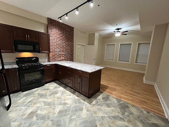 4th image of 5511 Baum Blvd #3