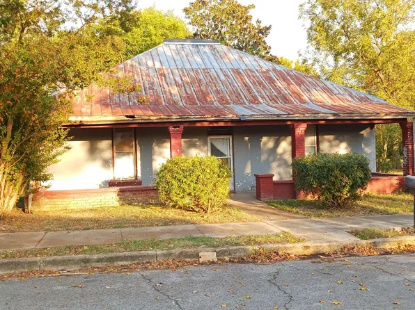 300 Pittsburgh Ave, Sheffield, AL 35660