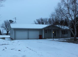 3090 371st St, Sioux Center, IA 51250