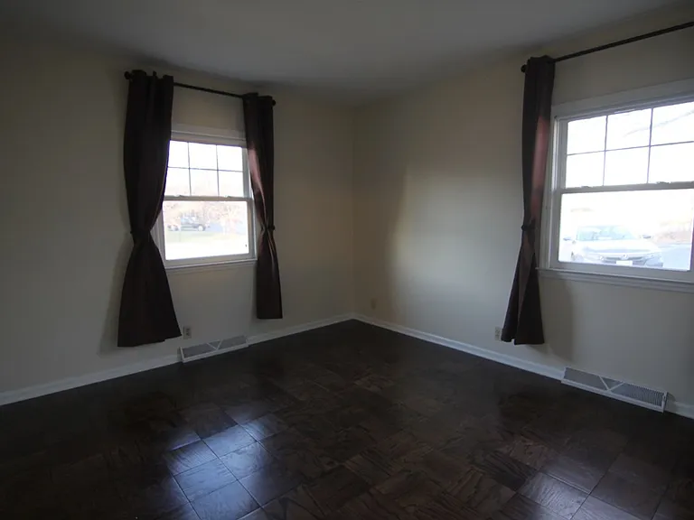 853 Thackeray Trl — Photo 23