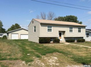 215 E Union St, Roseville, IL