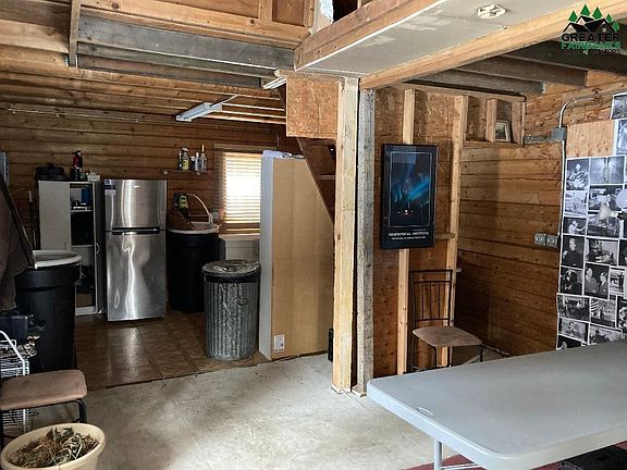 2nd image of 899 Constitution Dr