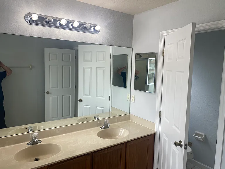 2900 Wentworth Ln — Photo 25