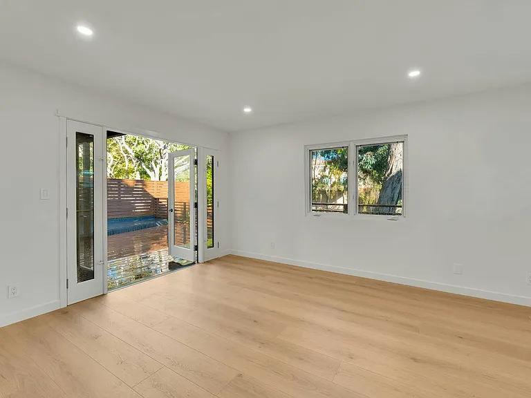 4279 Hortensia St — Photo 19
