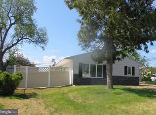 49 Bald Cypress Ln, Levittown, PA 19054