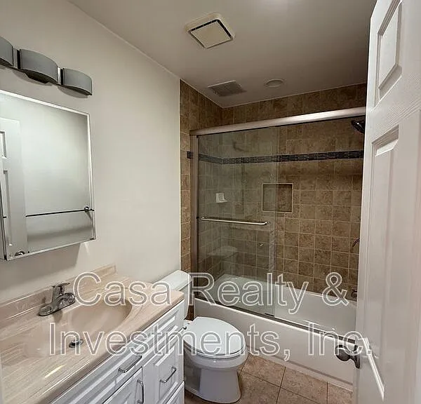 522 Washington St #BACK HOUSE — Photo 10