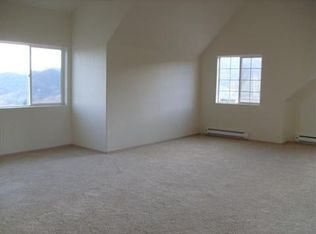 3725 Twisted Oak Cir, Colorado Springs, CO 80904