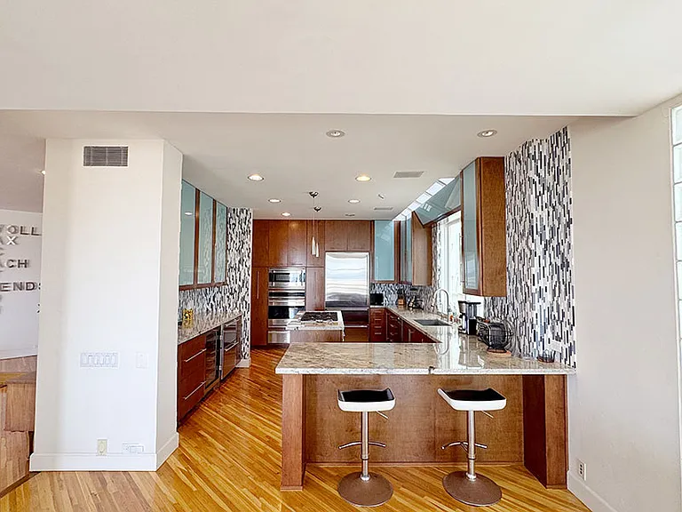 3509 Ocean Front Walk — Photo 15