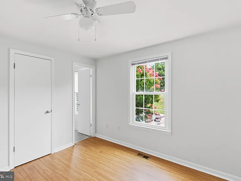 6606 Greenleigh Ln — Photo 23