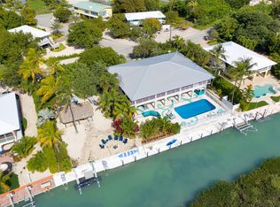 215 W Seaview Dr, Duck Key, FL 33050