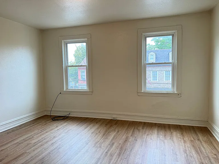454 W. King St. — Photo 6