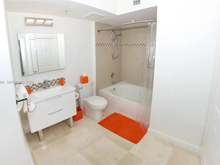 17150 N Bay Rd #2408 — Photo 27