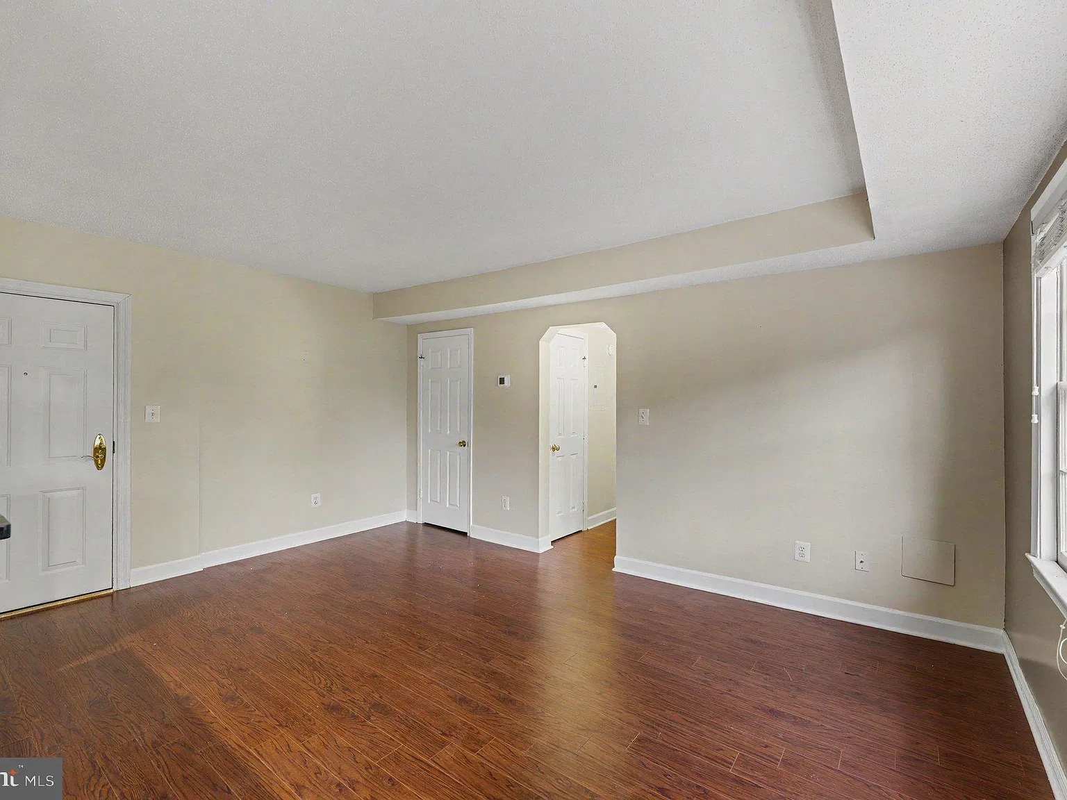 Riverton Condominium — Photo 4