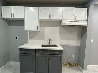 74 Hutton St #1D, Jersey City, NJ 07307