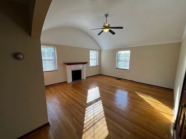 1 bed, 760 sqft, $1,400 — Photo 3