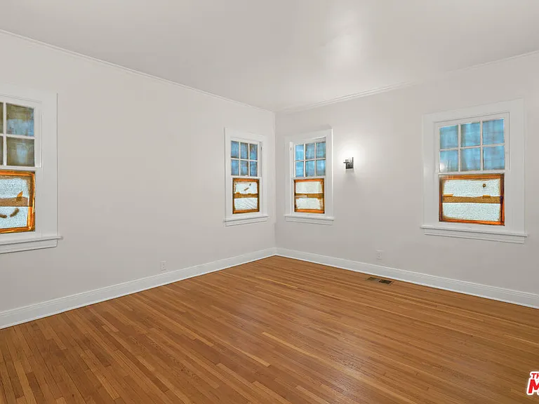 1815 N Grace Ave — Photo 15