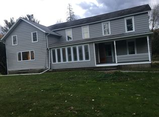 40 Fiddle Lake Rd, Thompson, PA 18465