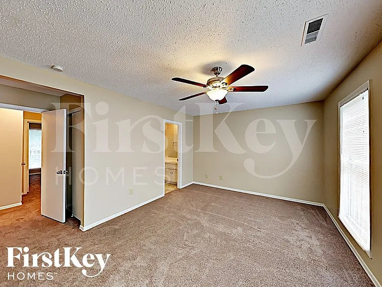 6417 Pineburr Ct — Photo 7