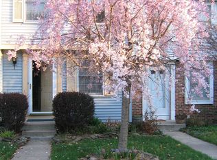 1666 Harvest Green Ct, Reston, VA 20194