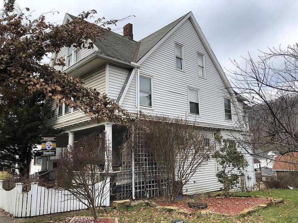 1st image of 514 W 1st St