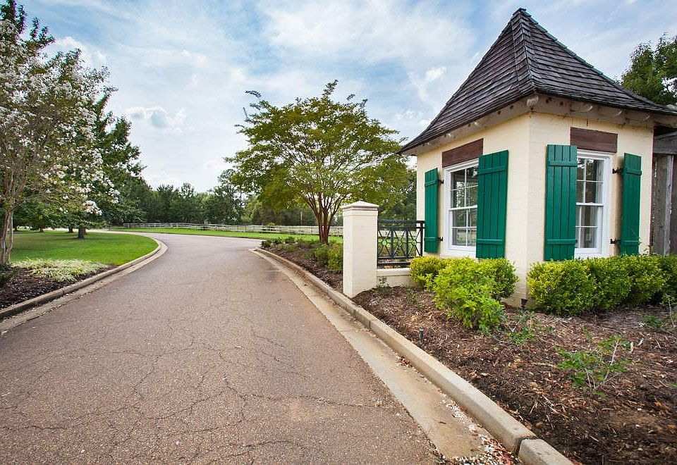2nd image of 0 Northshore Point #81