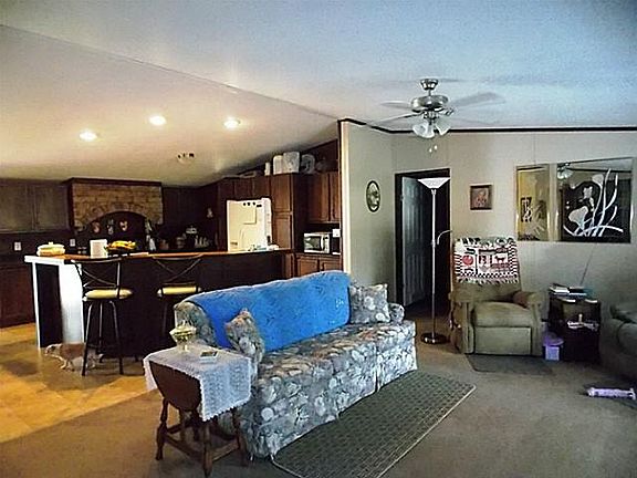 2nd image of 313 Black Oak Dr