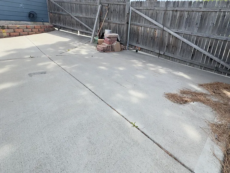 E Alabama Dr — Photo 20