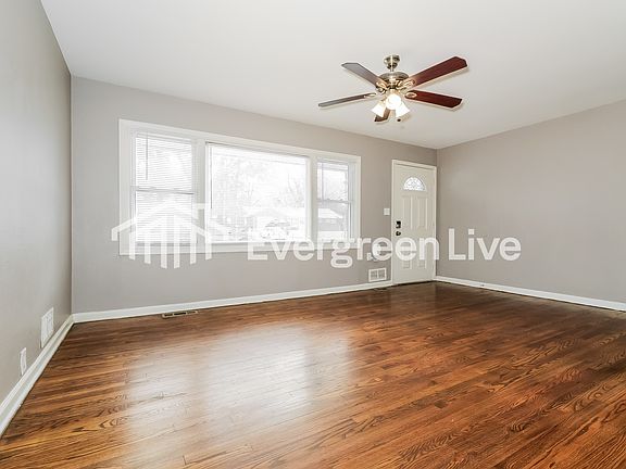 4th image of 7208 E 108th St