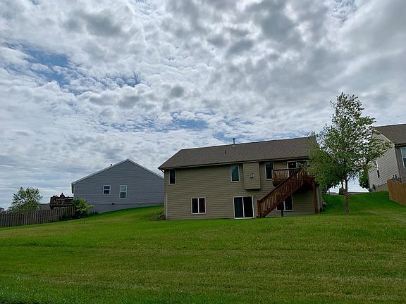 5th image of 21105 Flagstone Cir