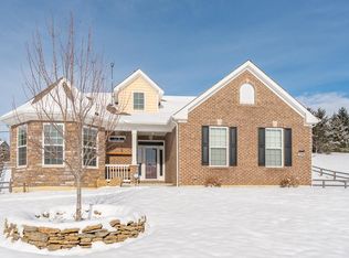 7890 Planters Ln, West Chester, OH 45069