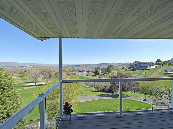 4th image of 2016 Pleasant View Ct