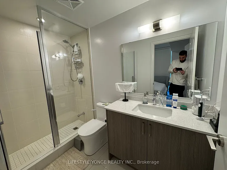 20 Gatineau Dr #1209 — Photo 9