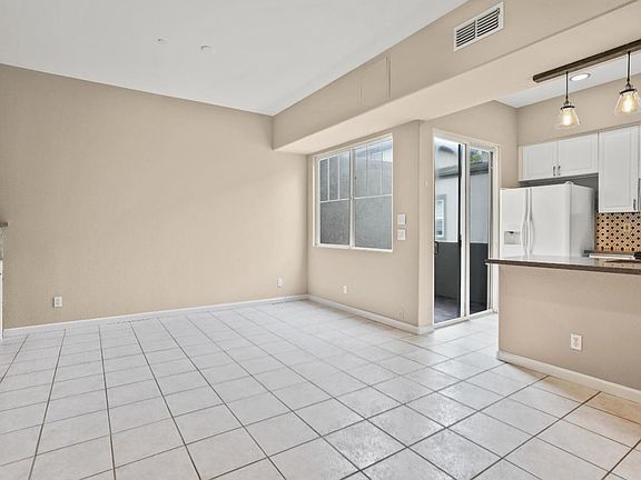 3rd image of 888 Towne Dr
