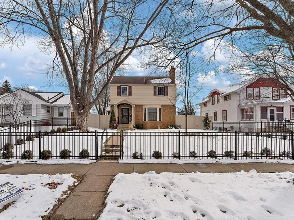 1730 Race St, Saint Paul, MN 55116