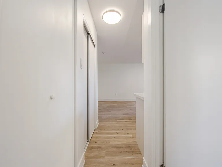 111 Cosburn Ave — Photo 17