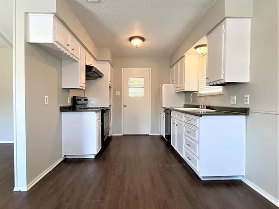 5th image of 7312 Marlborough Dr W