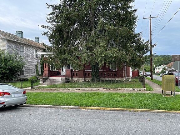 2nd image of 629 McCormick Blvd