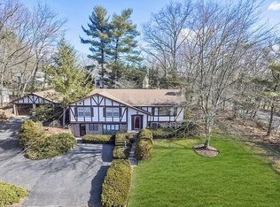 217 Rock Rd, Ridgewood, NJ 07450