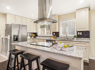 2494 Glenrock Dr, Decatur, GA 30032