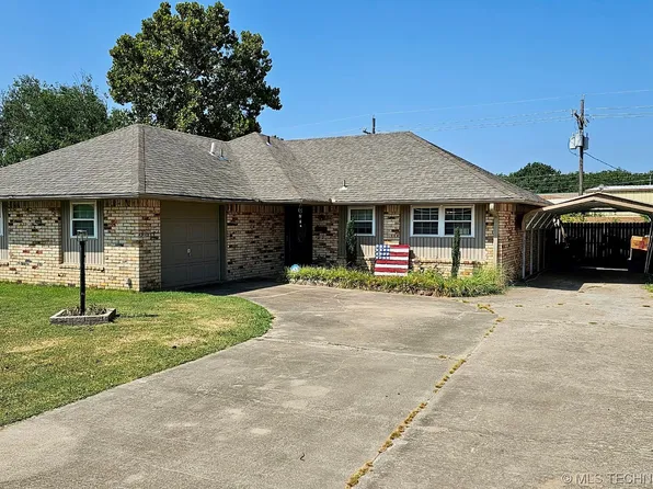 1515 Pineywood Dr, McAlester, OK 74501
