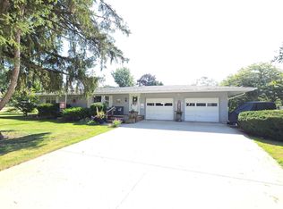 521 NW 1st Ave, Galva, IL 61434