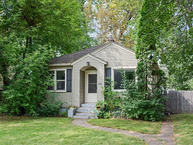 1906 University Ave — Photo 1
