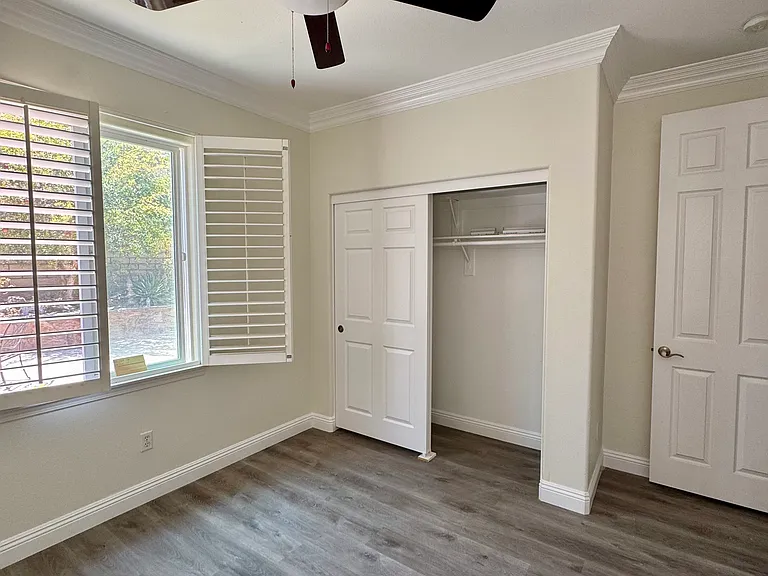 387 Town Forest Ct #2 — Photo 3