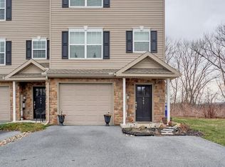 988 Gregs Dr, Harrisburg, PA 17111