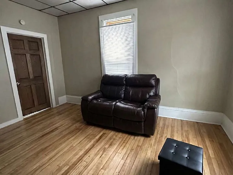 626 Lake St — Photo 3