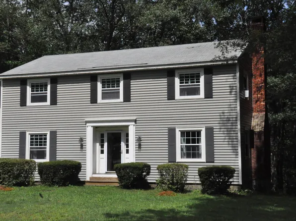 17 Betty Lane, Bow, NH 03304