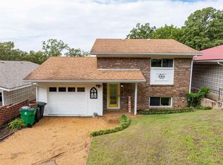211 S Nightingale Dr, Horseshoe Bend, AR 72512