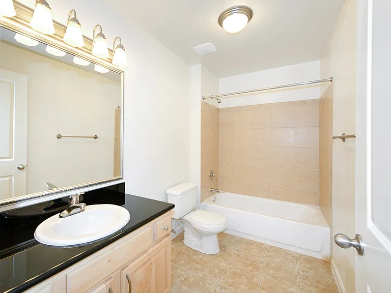 Gayton Pointe Townhomes — Photo 15